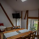 Na Uboczu Gospodarstwo agroturystyczne *